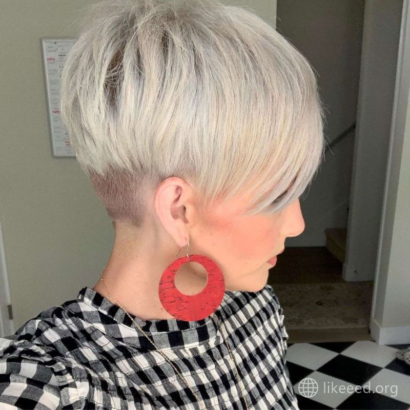 Haley Young Short Hairstyles - 3