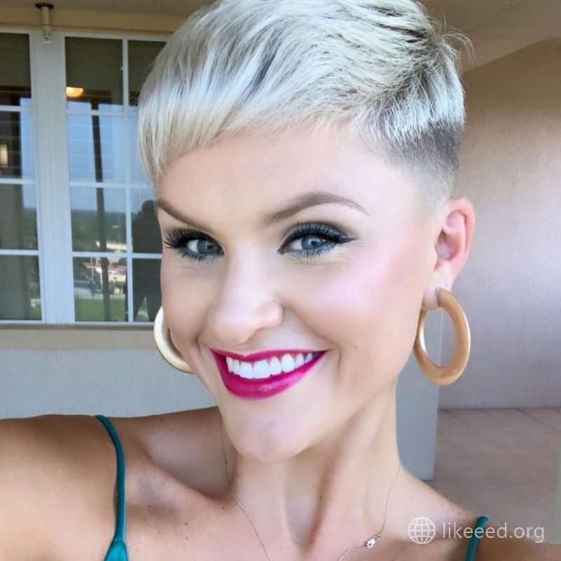 Sarah Vogelbach Short Hairstyles - 3