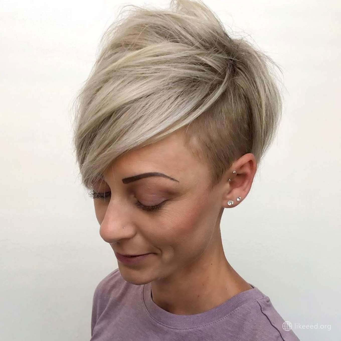 Amelia Taylor Short Hairstyles – 4