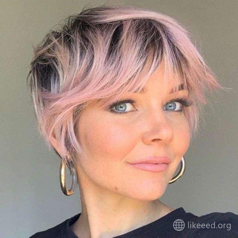 Briana Cisneros Short Hairstyles - 1