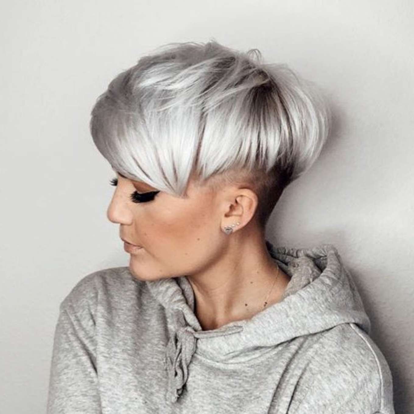 Hennie Short Hairstyles – 3