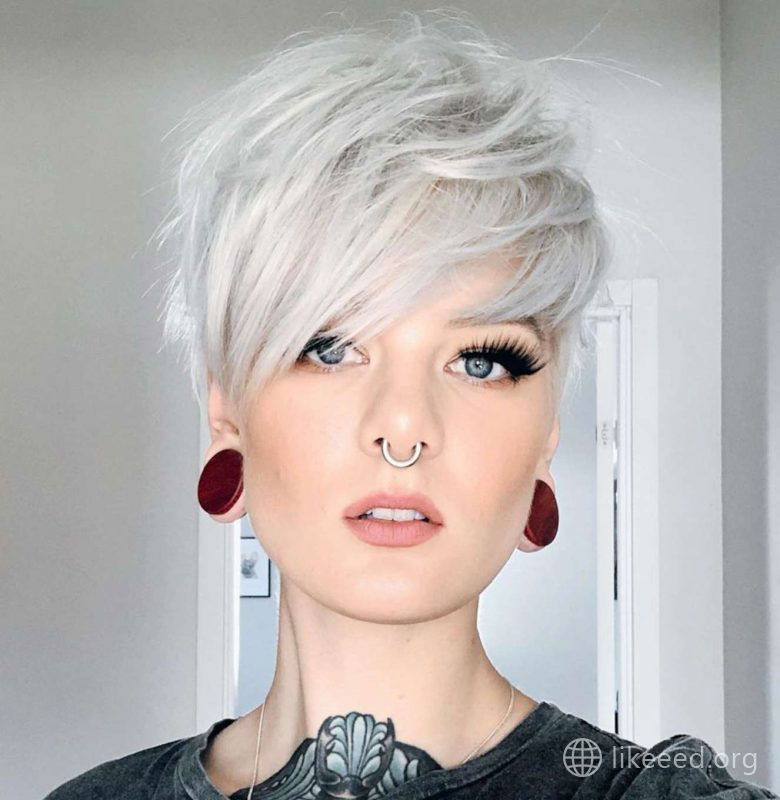 Katrin Berndt Short Hairstyles - 1