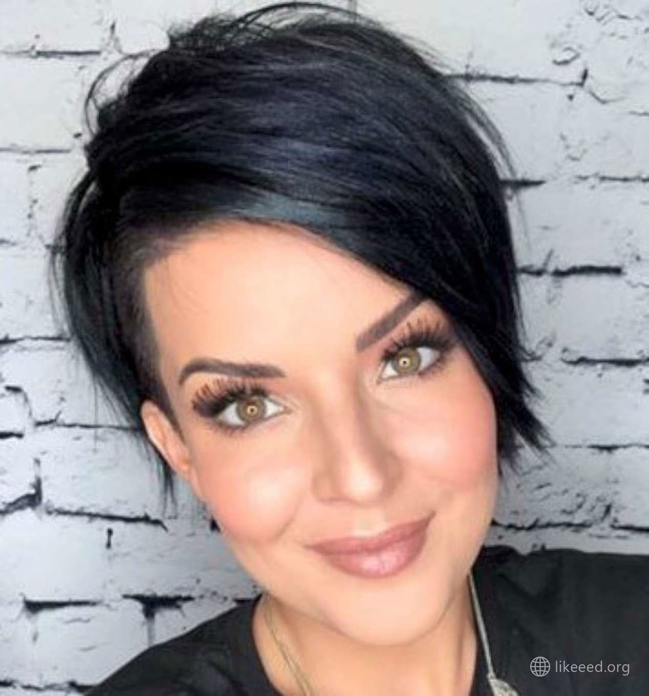 Melanie Astill Short Hairstyles – 2
