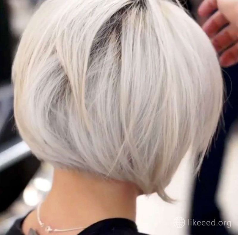 Emily Roberts Short Hairstyles - 4