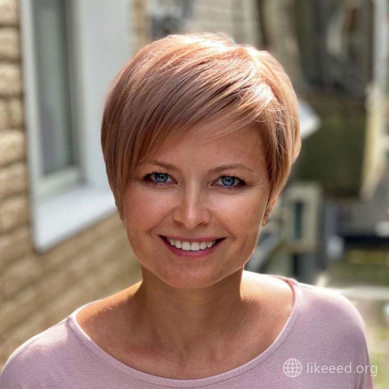 Fanny Cooper Short Hairstyles - 2