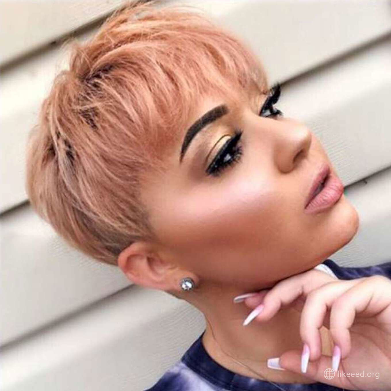 Renee Short Hairstyles – 4