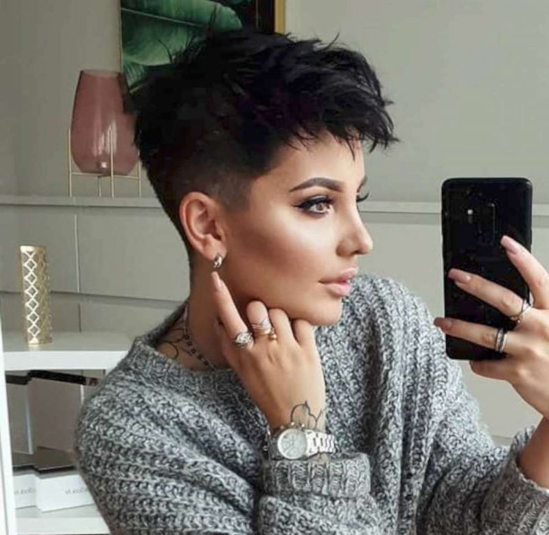 Nikola Sýkorová Short Hairstyles - 2