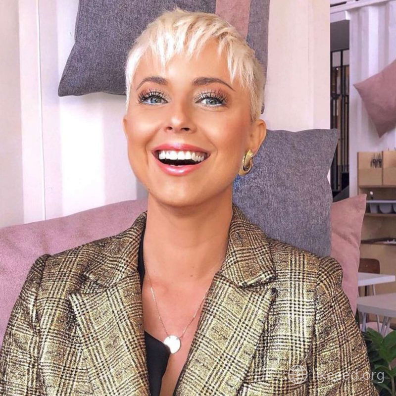 Divine Feminine Short Hairstyles - 4