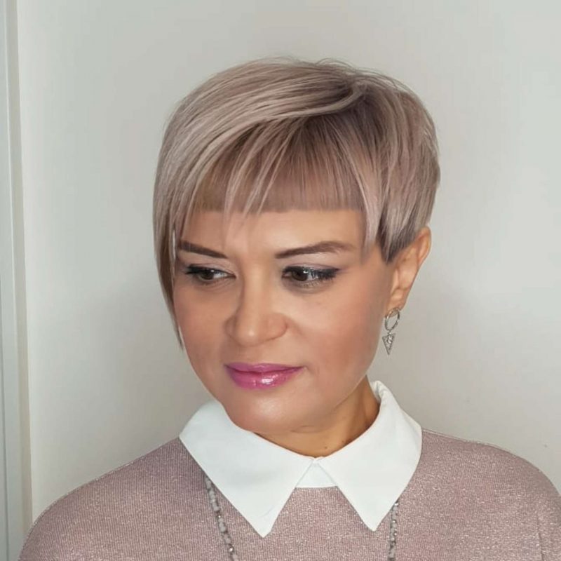Hilary Nelson Short Hairstyles - 3