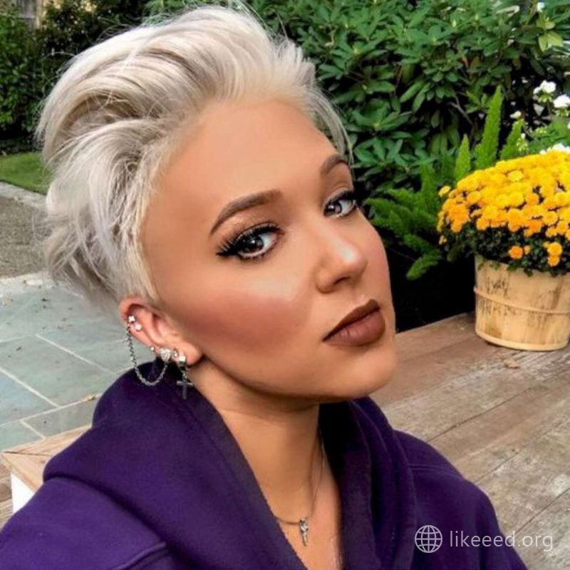 Renee Anderson Short Hairstyles - 1