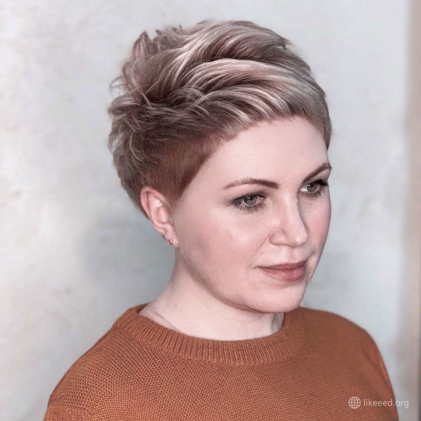 Amelia Walker Short Hairstyles – 2