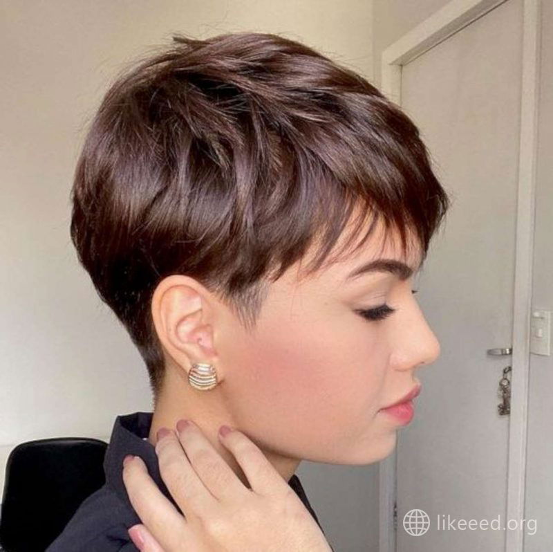 Paloma Bessa Short Hairstyles - 1