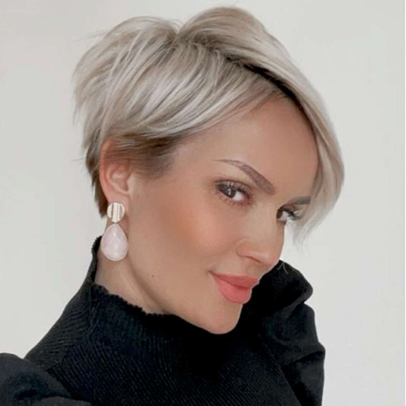 Janine Parker Short Hairstyles – 3