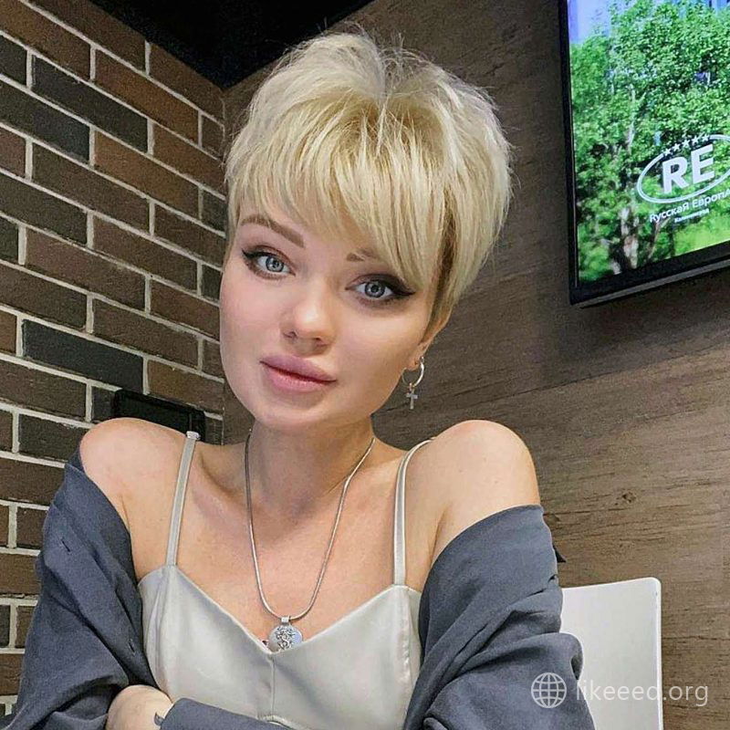 Marina Arsenia Short Hairstyles - 2