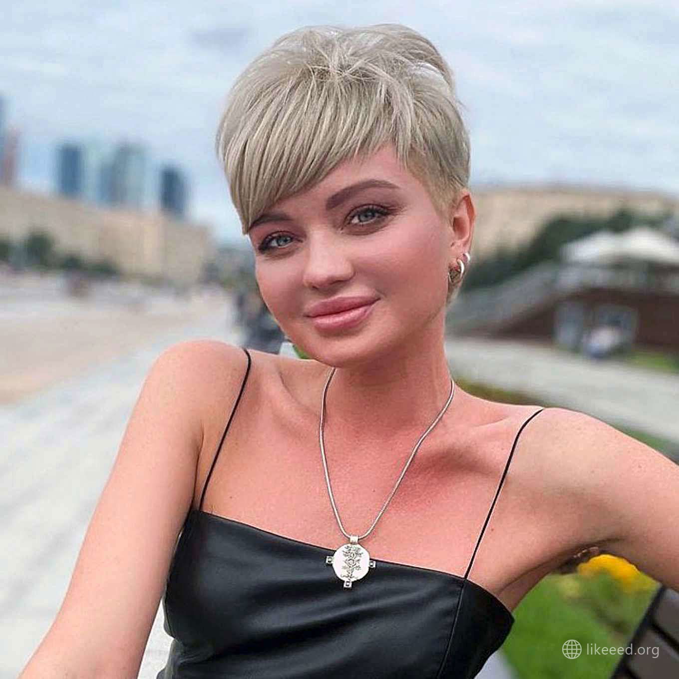 Marina Arsenia Short Hairstyles – 4