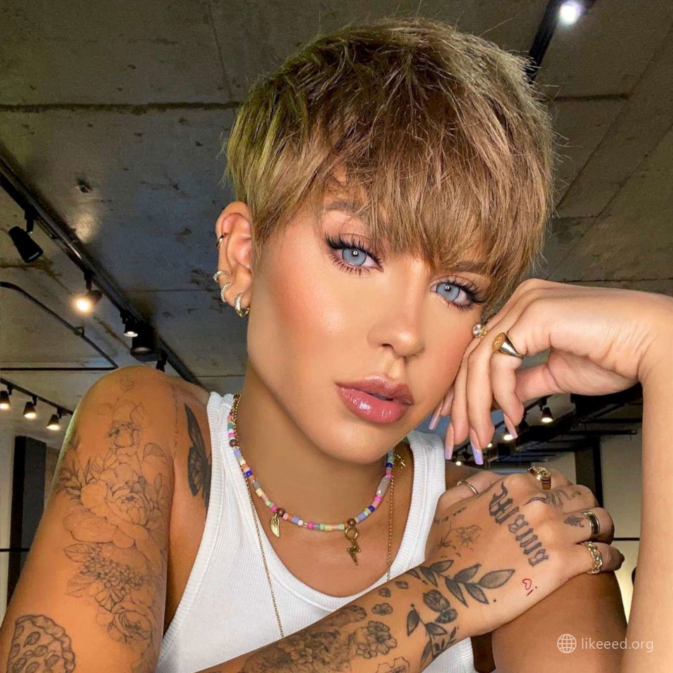 Souza Perez Short Hairstyles – 1