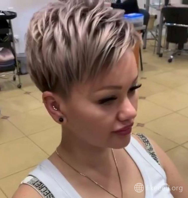Brandy King Short Hairstyles - 4