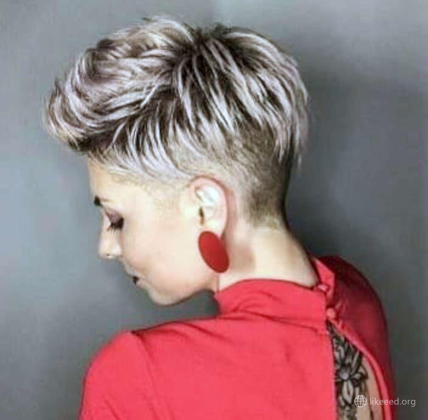 Izabela Marta Short Hairstyles – 1