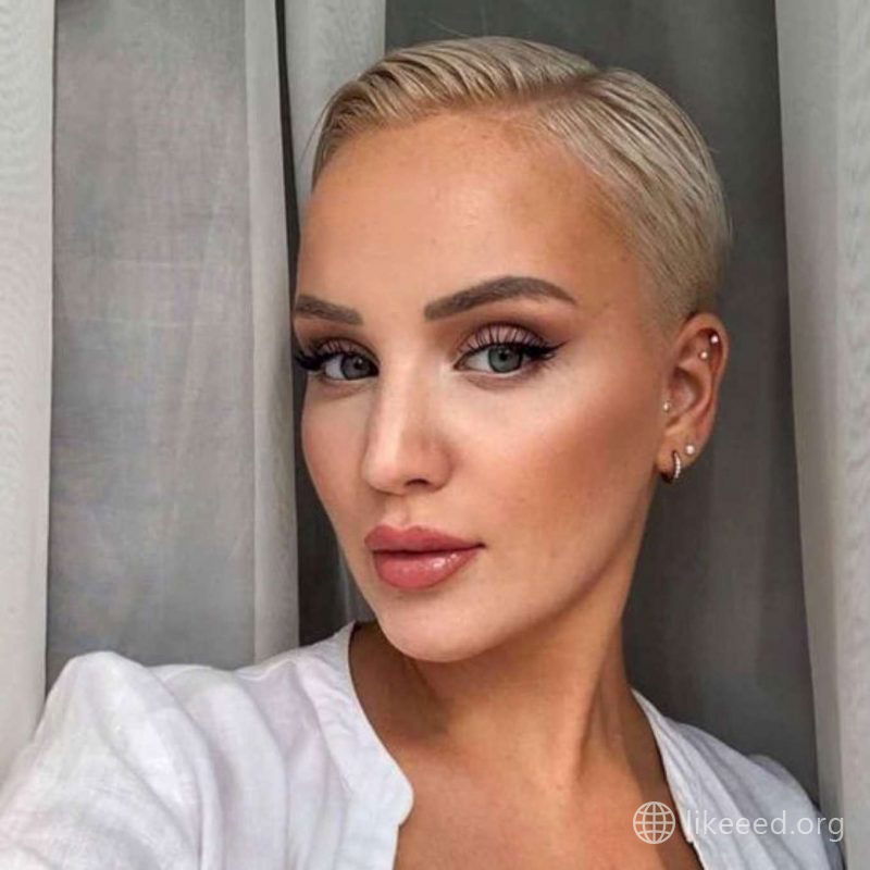 Lara honeey Short Hairstyles - 1