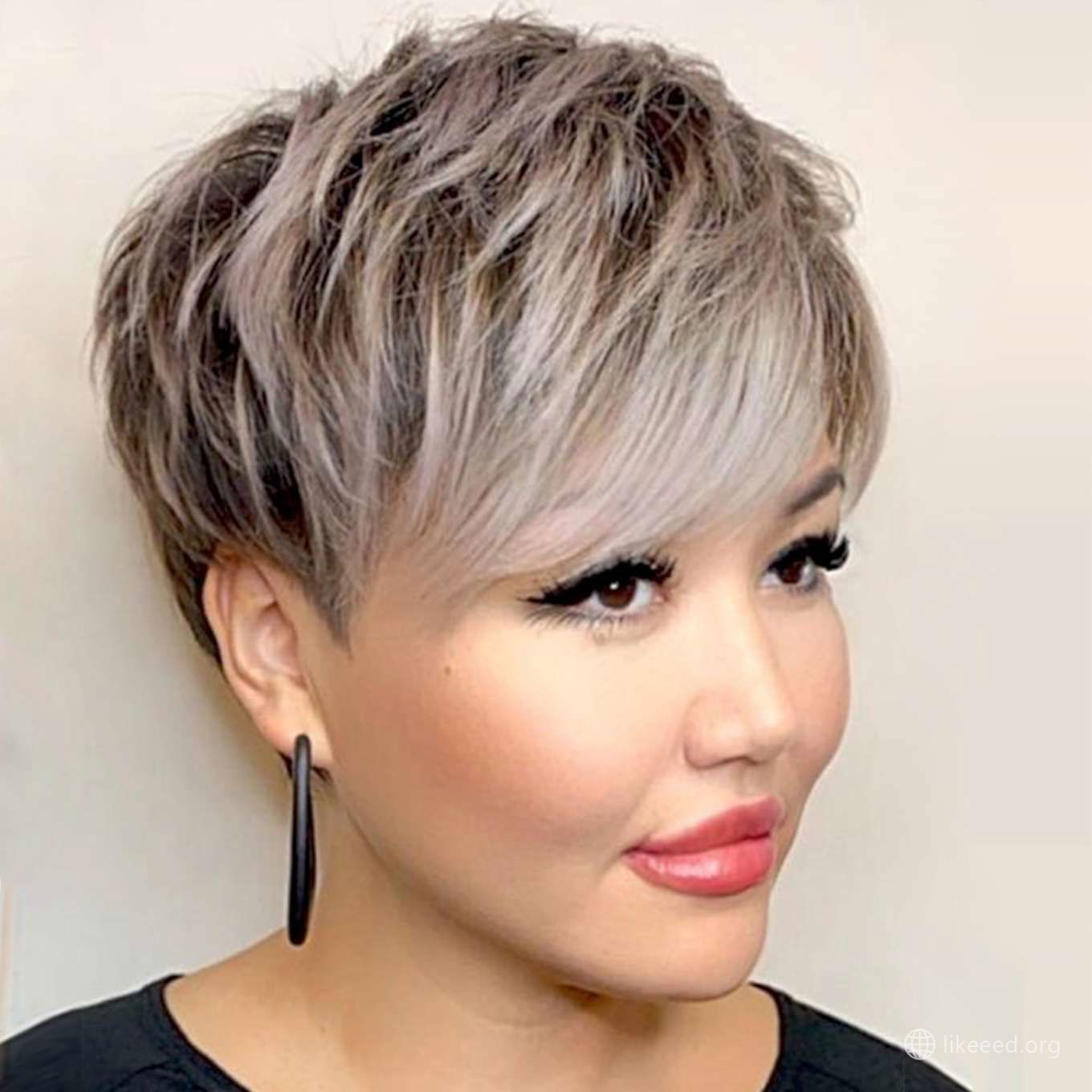 Nellie Mitchell Short Hairstyles – 3