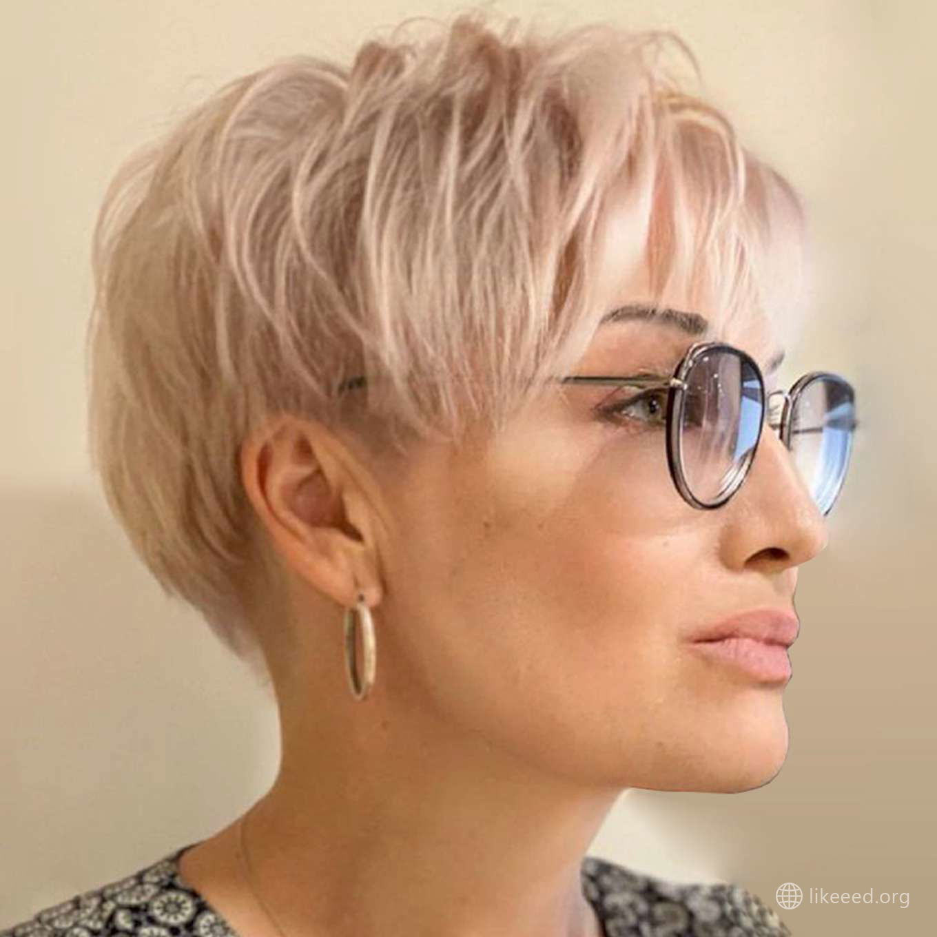 Trisha Ward Short Hairstyles – 2