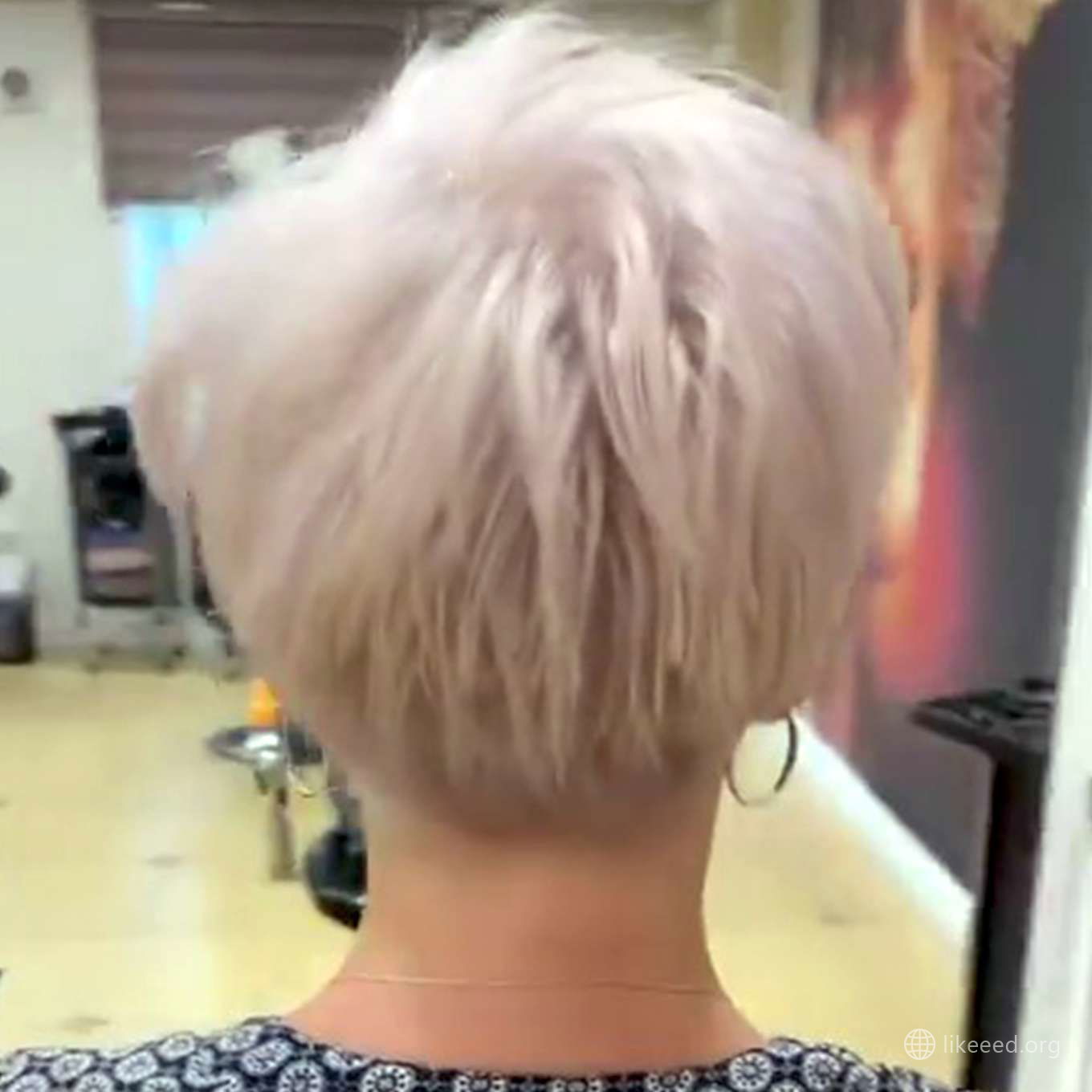 Trisha Ward Short Hairstyles – 4