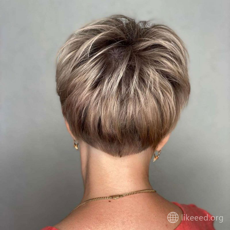 Alexandra Brown Short Hairstyles - 4