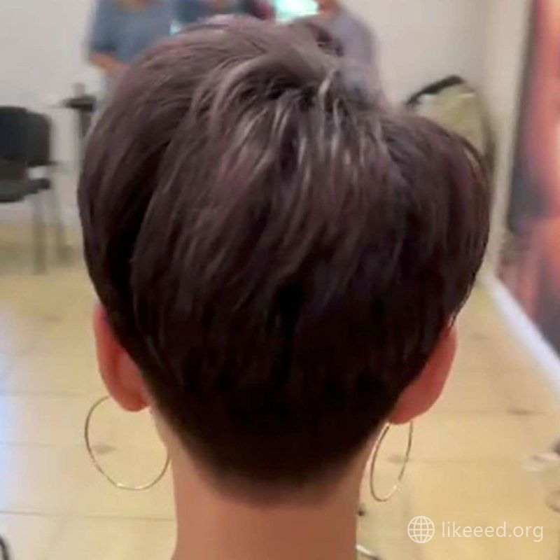 Beatrice Collins Short Hairstyles - 2