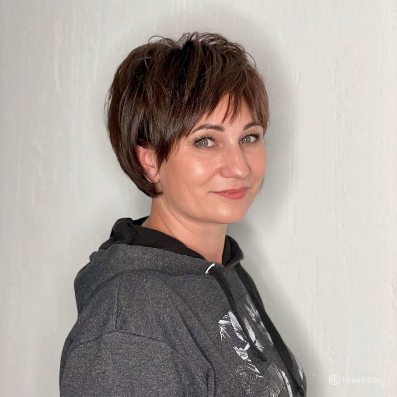 Carmela Green Short Hairstyles – 2