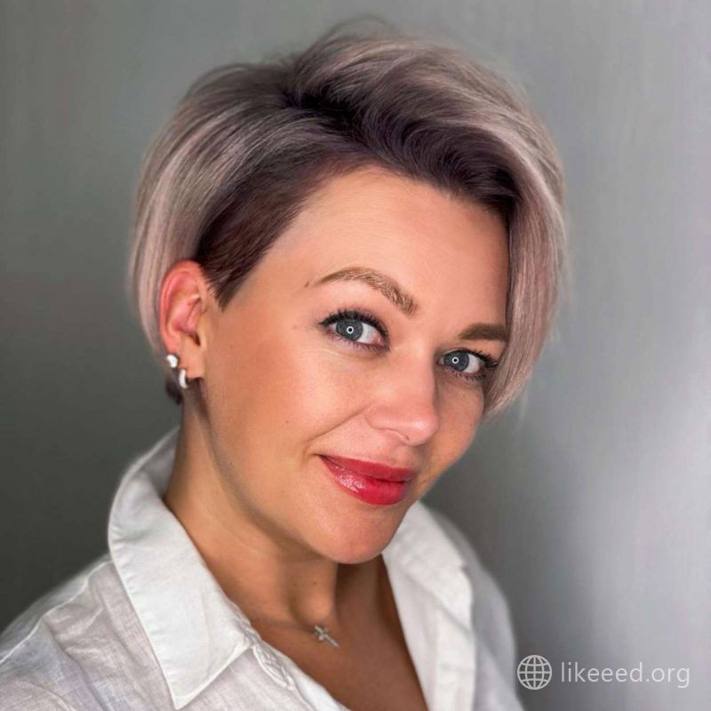 Jannie Lewis Short Hairstyles - 2