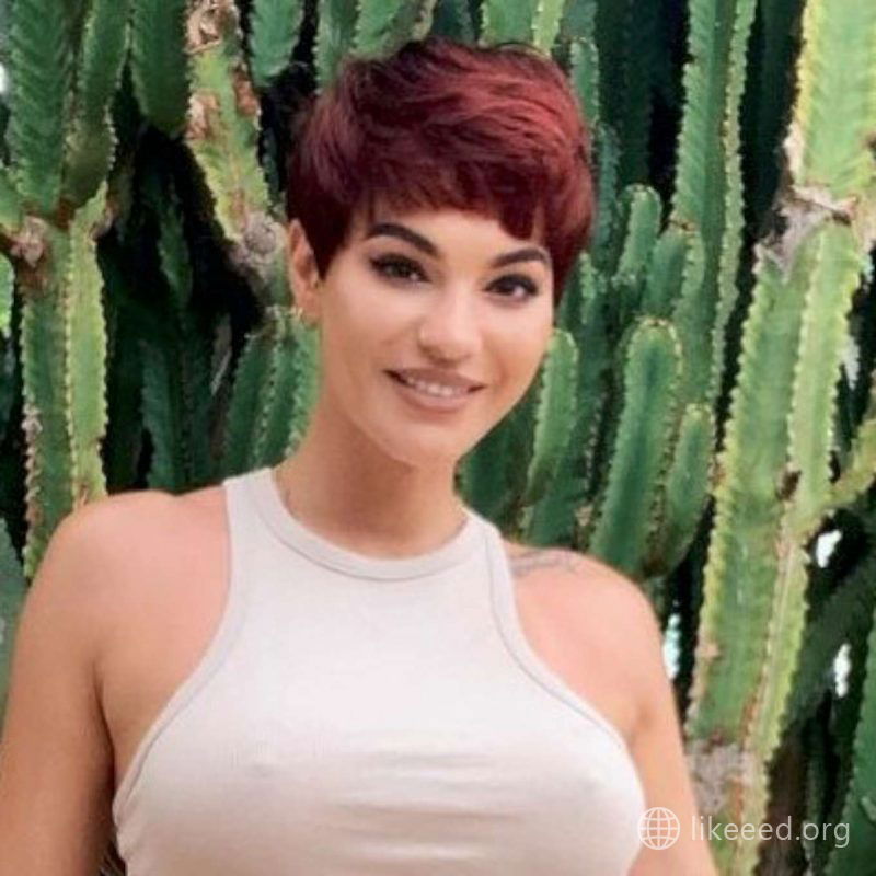 Vivian Clark Short Hairstyles - 1