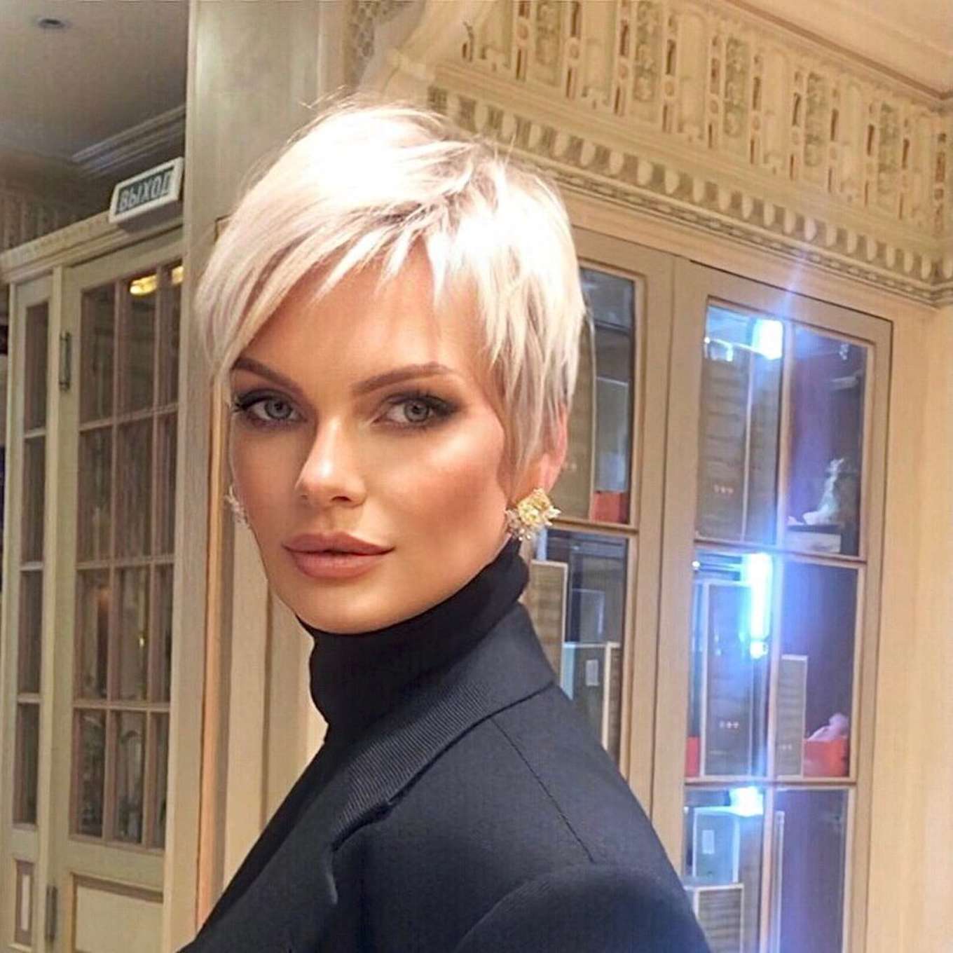 Julia Vizgalina Short Hairstyles – 2