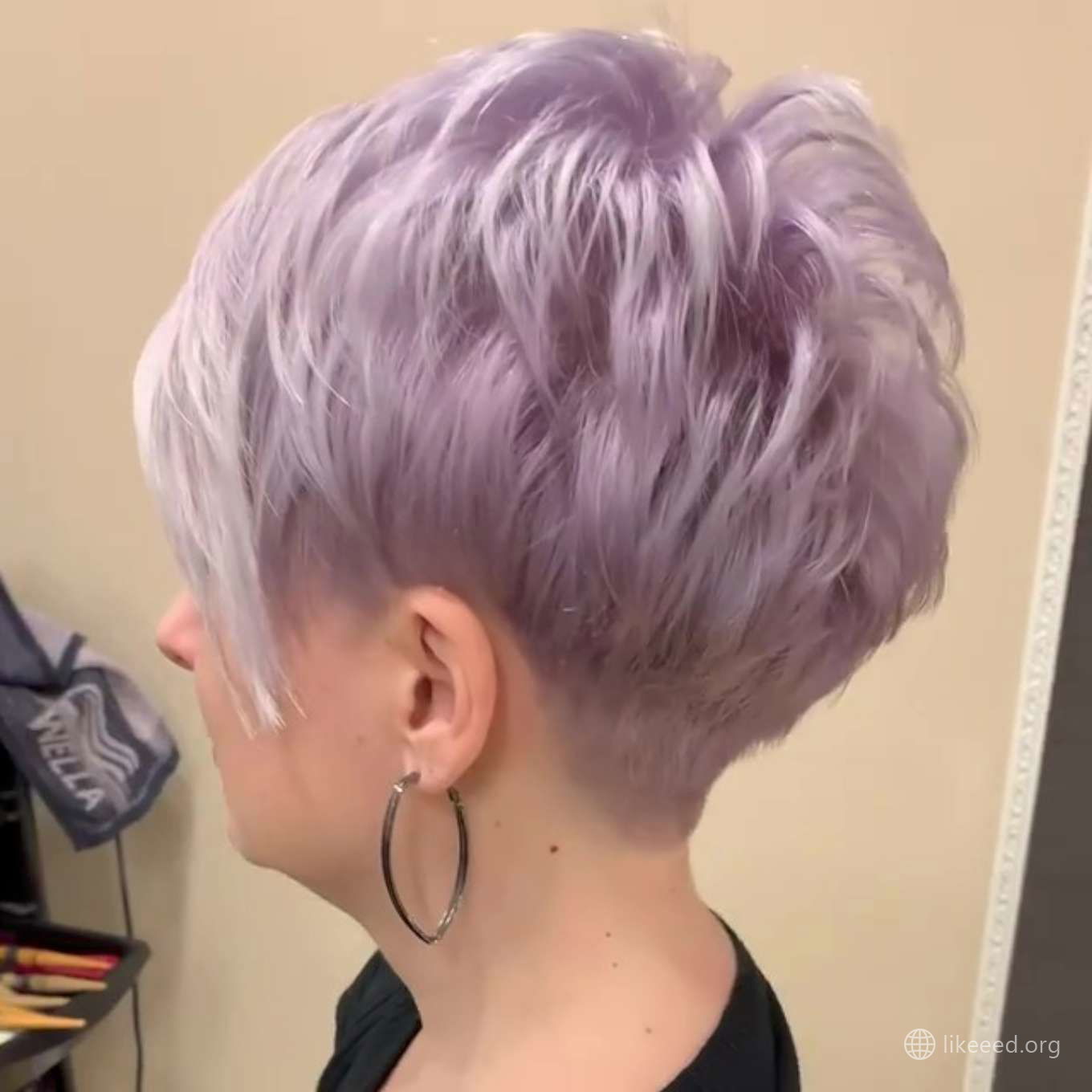 Justine Adams Short Hairstyles – 1