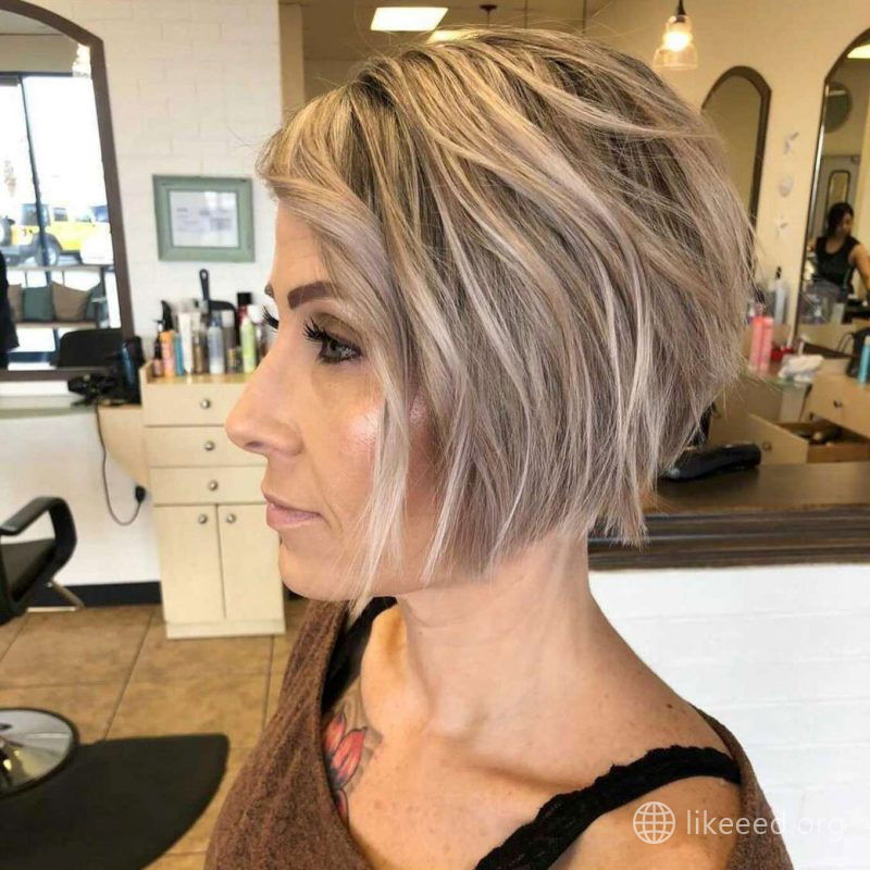 Lisa Campbell Short Hairstyles - 1