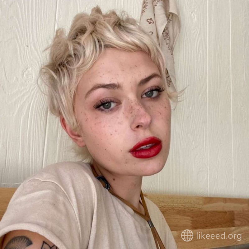 Sophia Steffan Short Hairstyles - 2