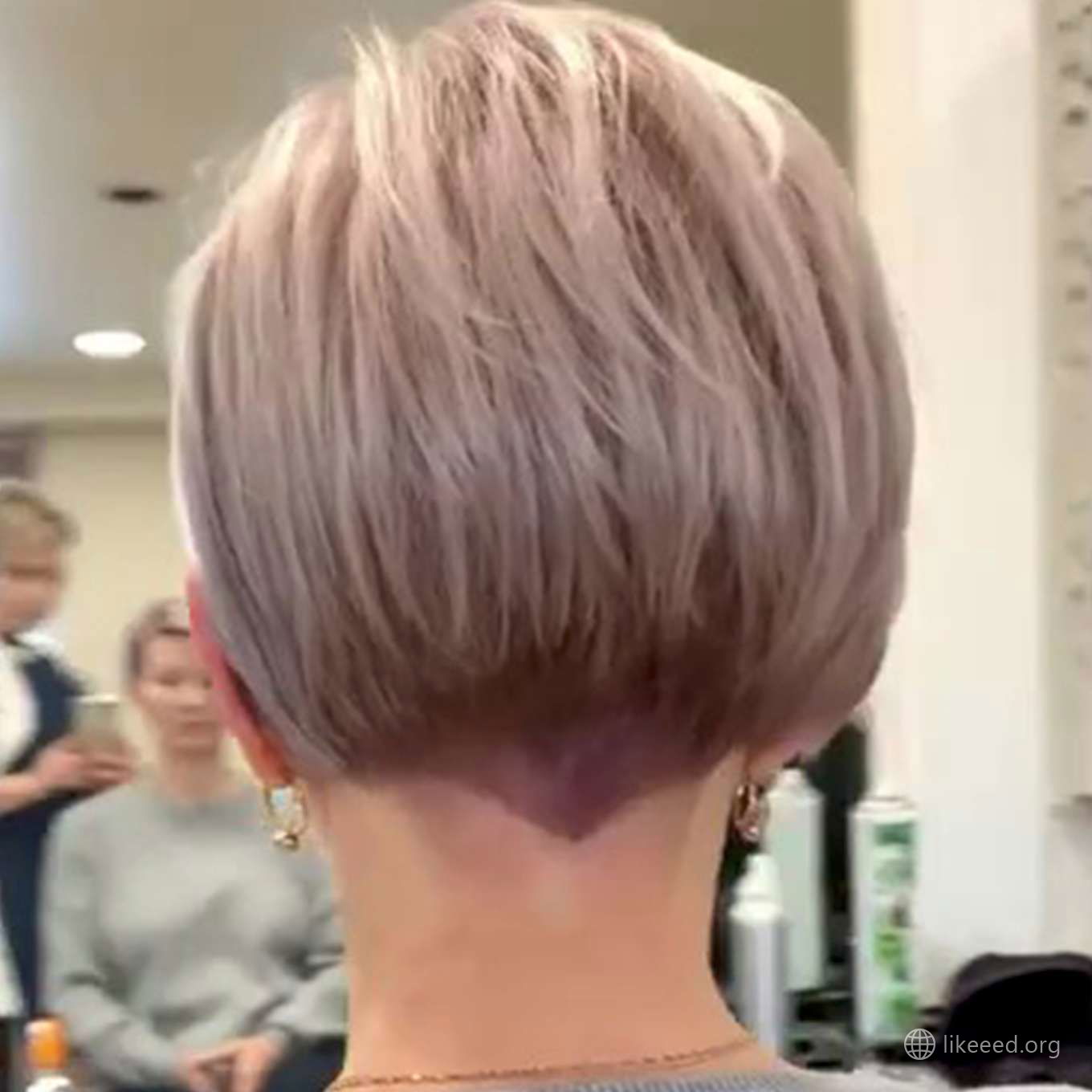 Bertha Allen Short Hairstyles – 4
