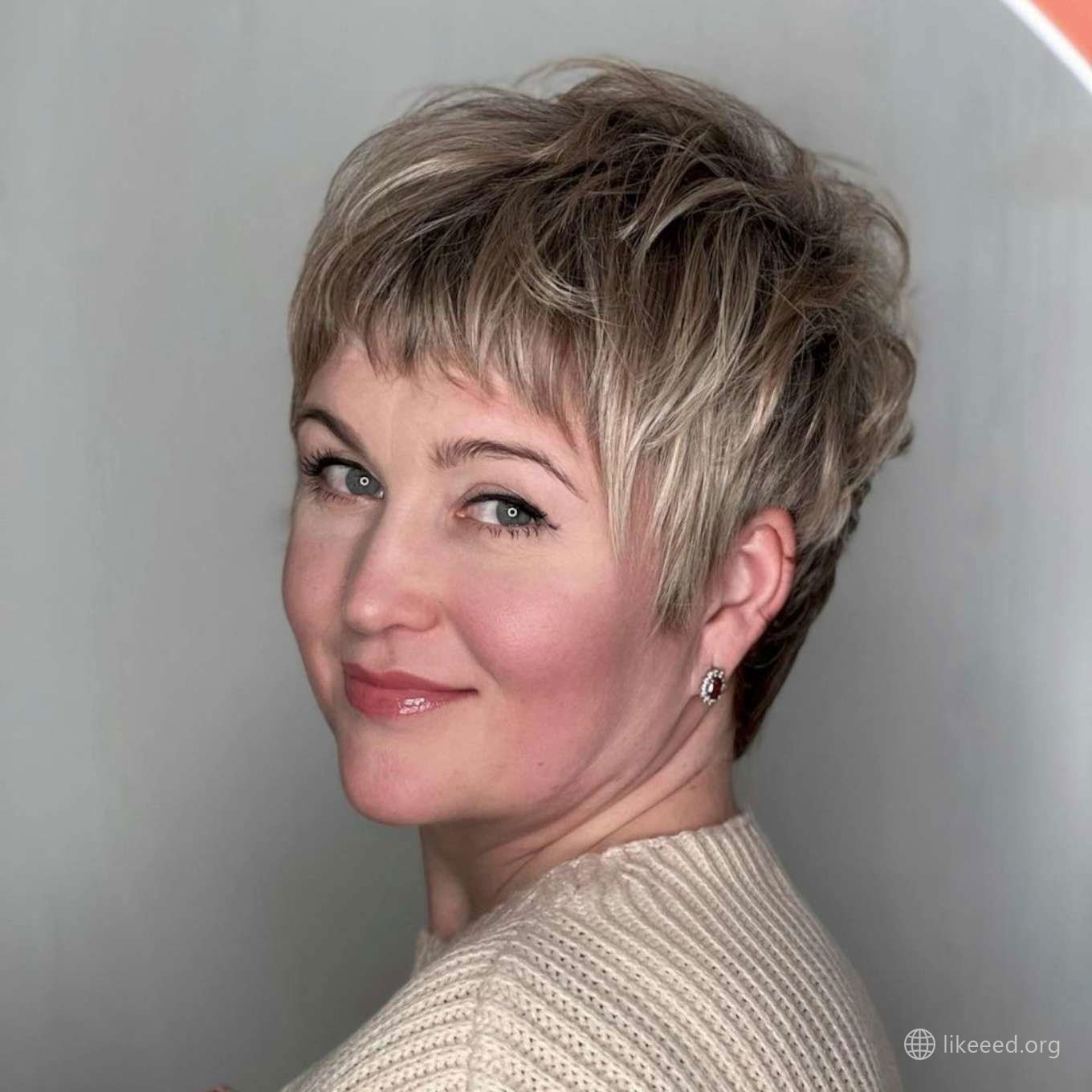 Marissa Flores Short Hairstyles – 3