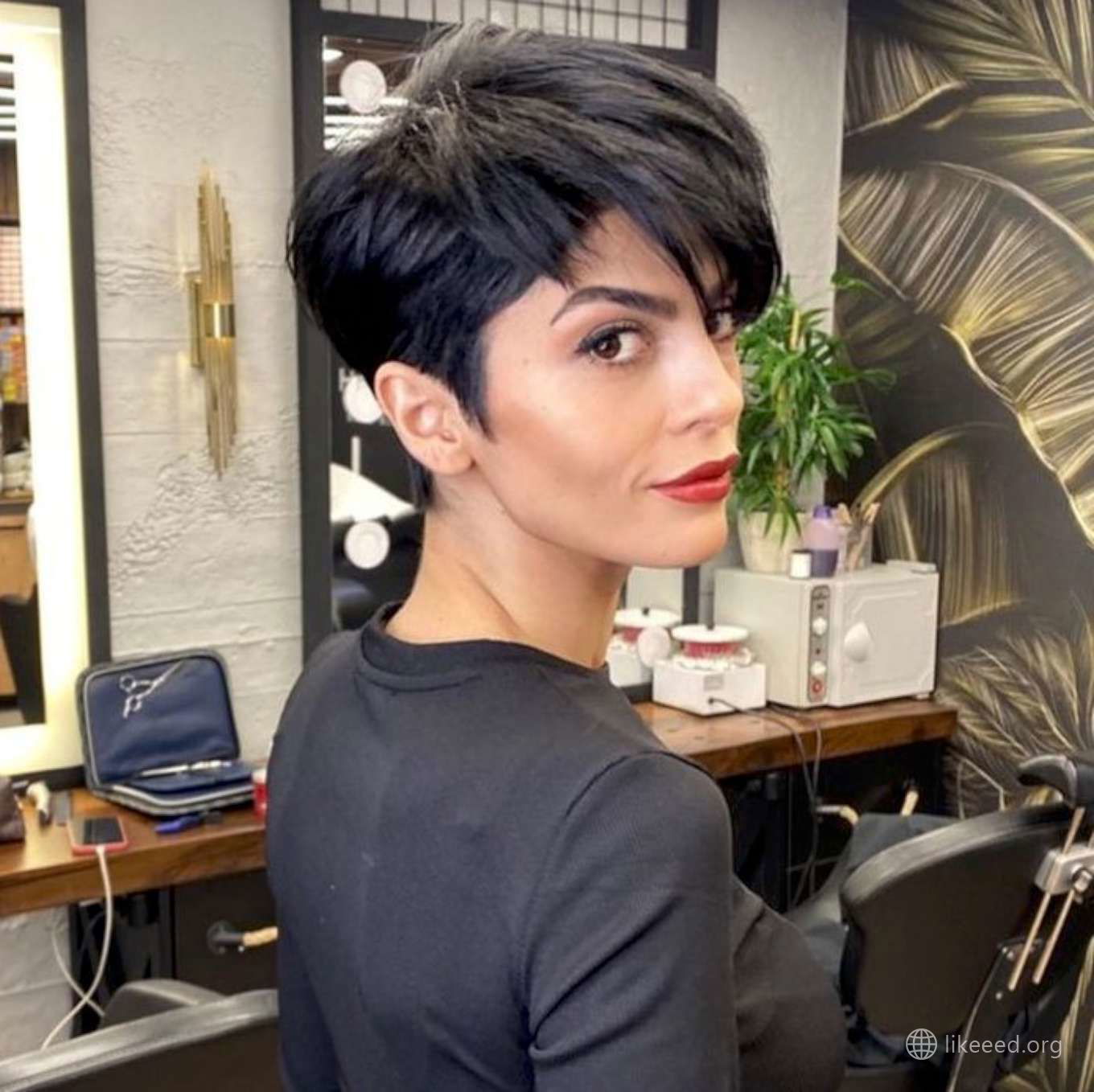 Melis Akca Short Hairstyles – 4
