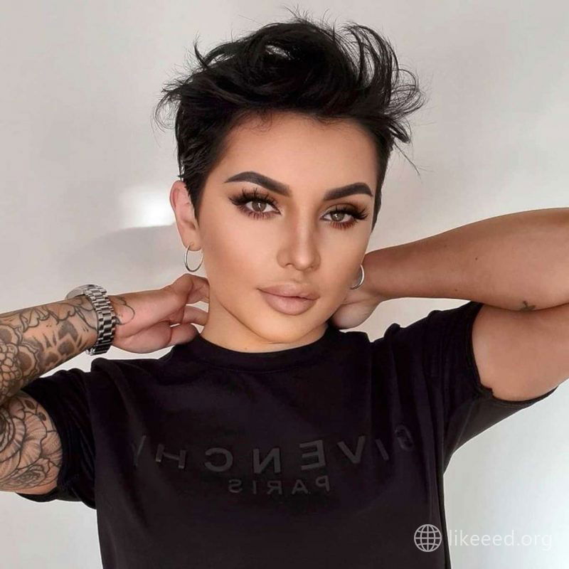 Nikola Short Hairstyles - 1