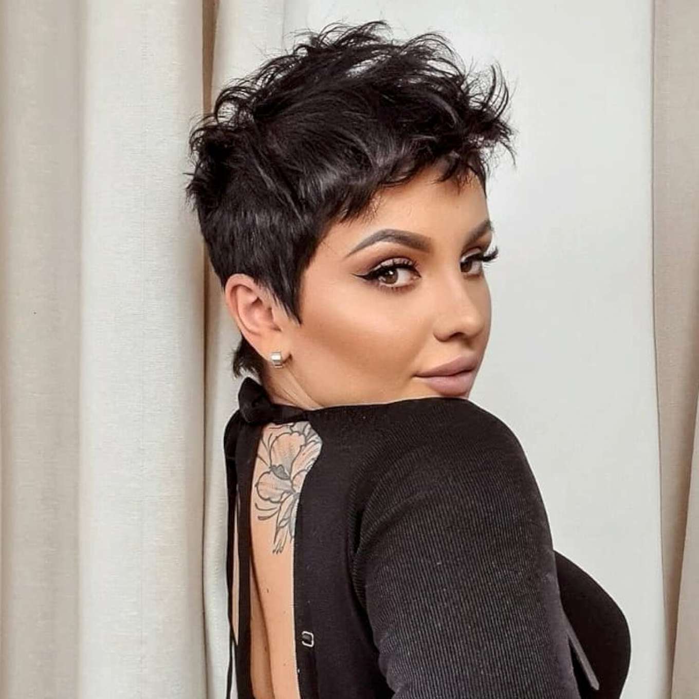 Nikola Short Hairstyles – 3