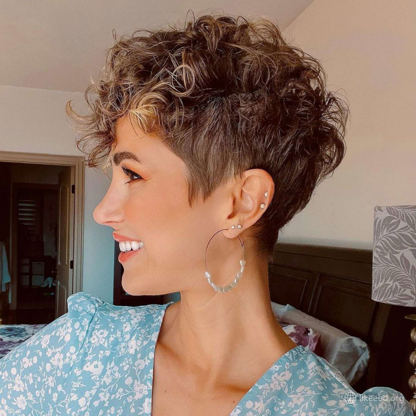 Short Hairstyles Neena – 2