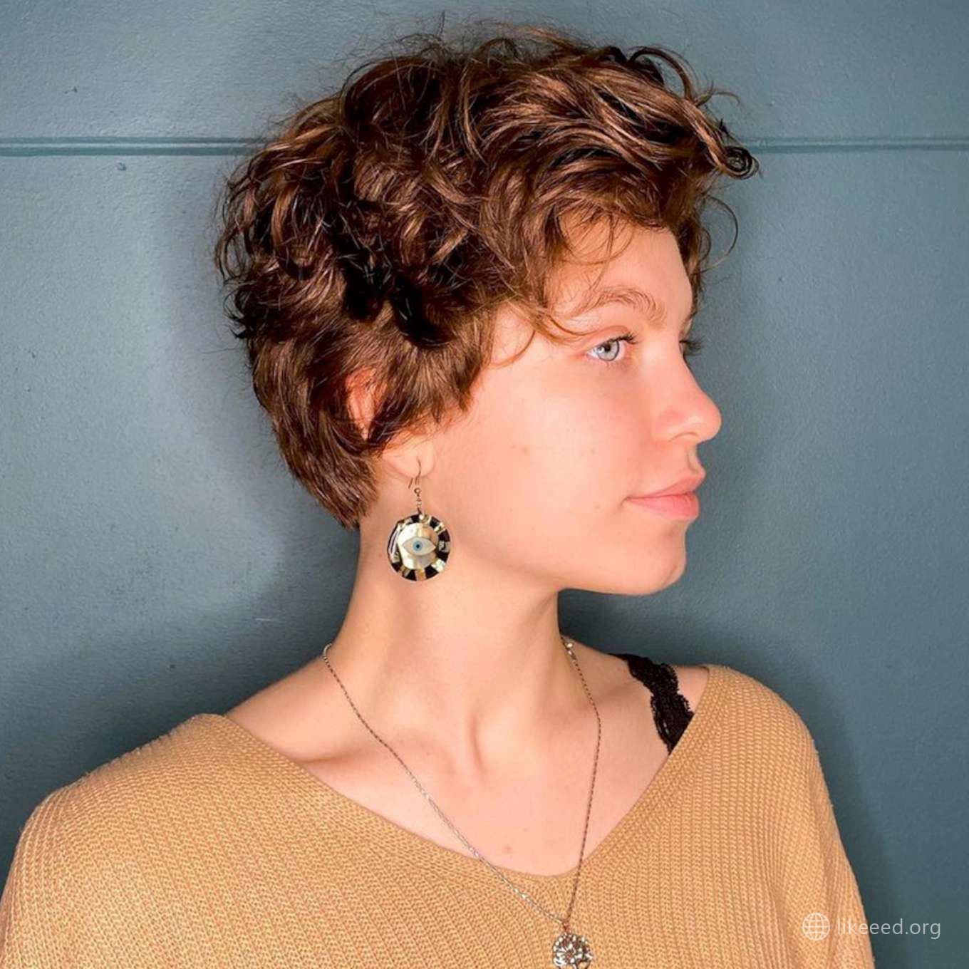 Allyson Fisher Short Hairstyles – 1