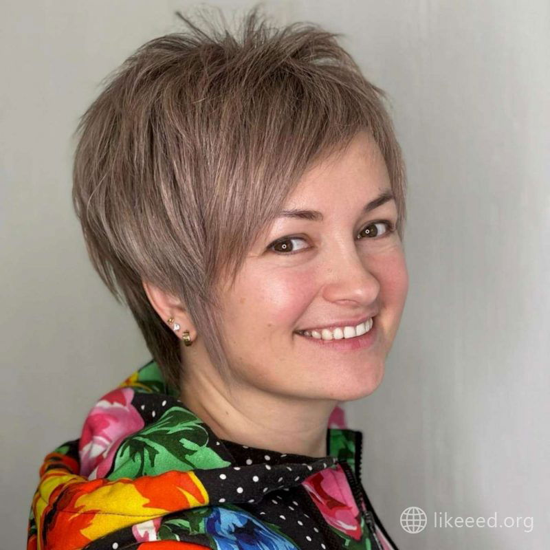 Natalie Mitchell Short Hairstyles- 3