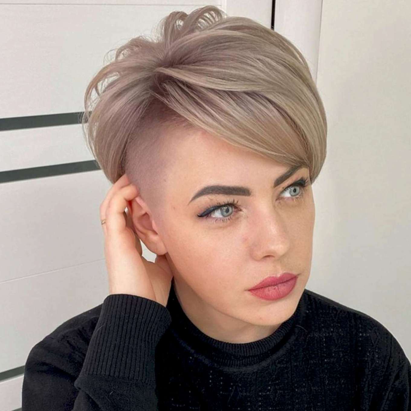 Rosanna Mitchell Short Hairstyles – 3