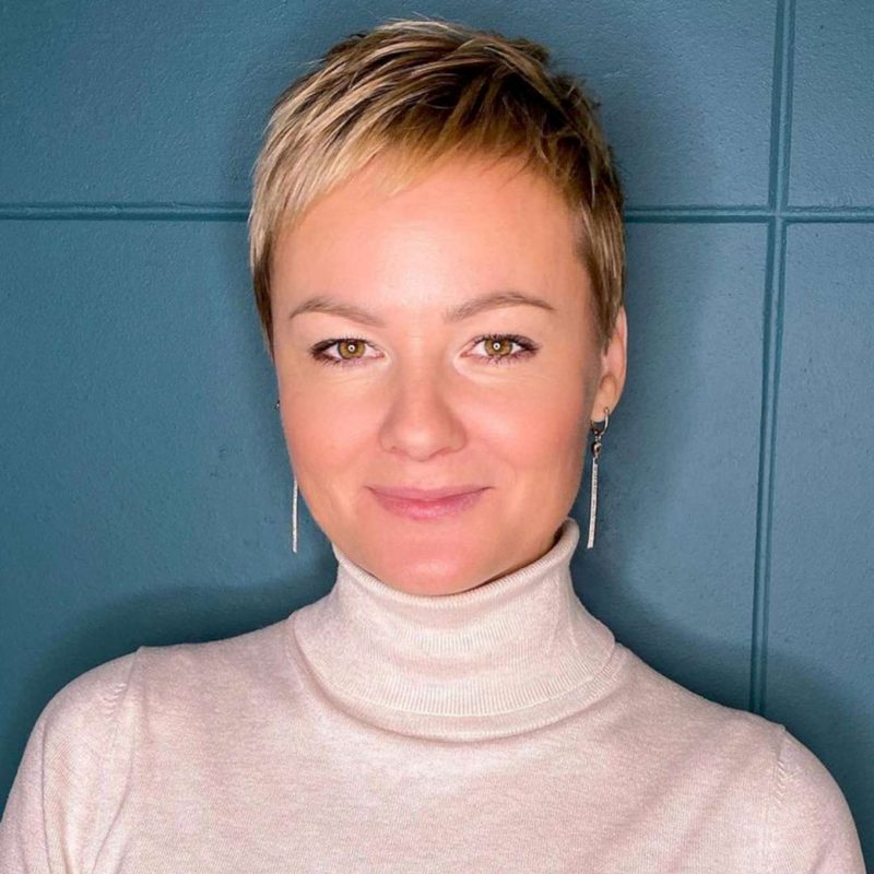 Theresa Ortiz Short Hairstyles - 3