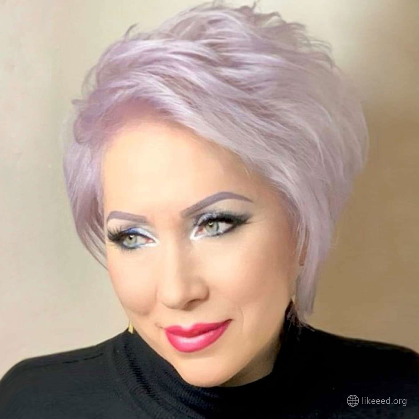 Whitney Lewis Short Hairstyles – 3