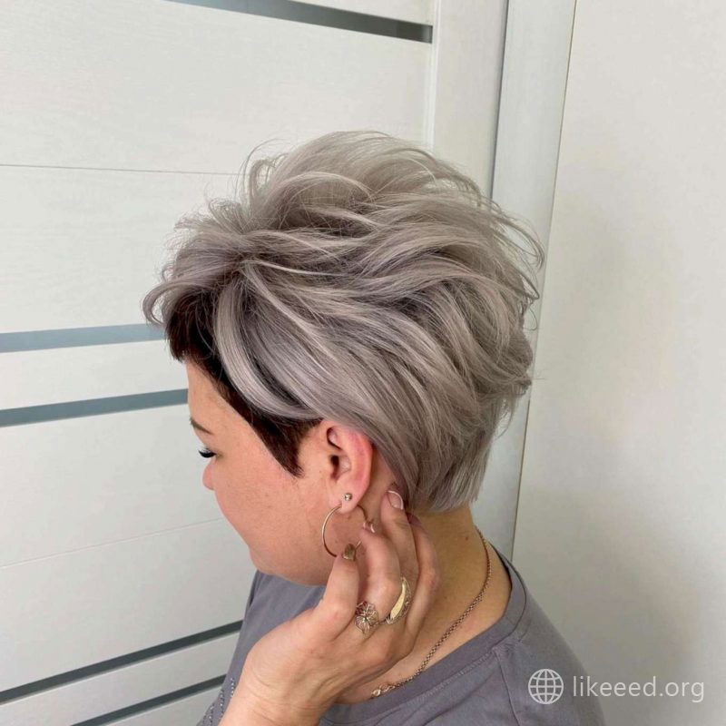 Nora Bennett Short Hairstyles - 2