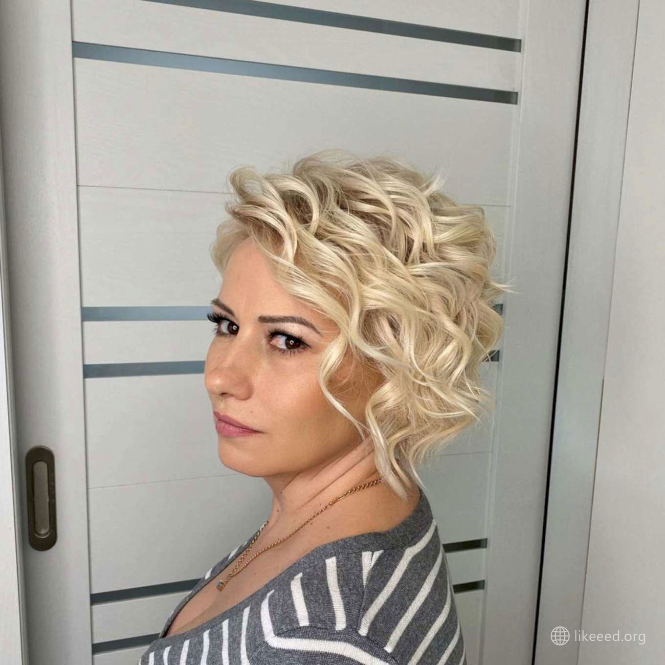 Loretta Gray Short Hairstyles – 4