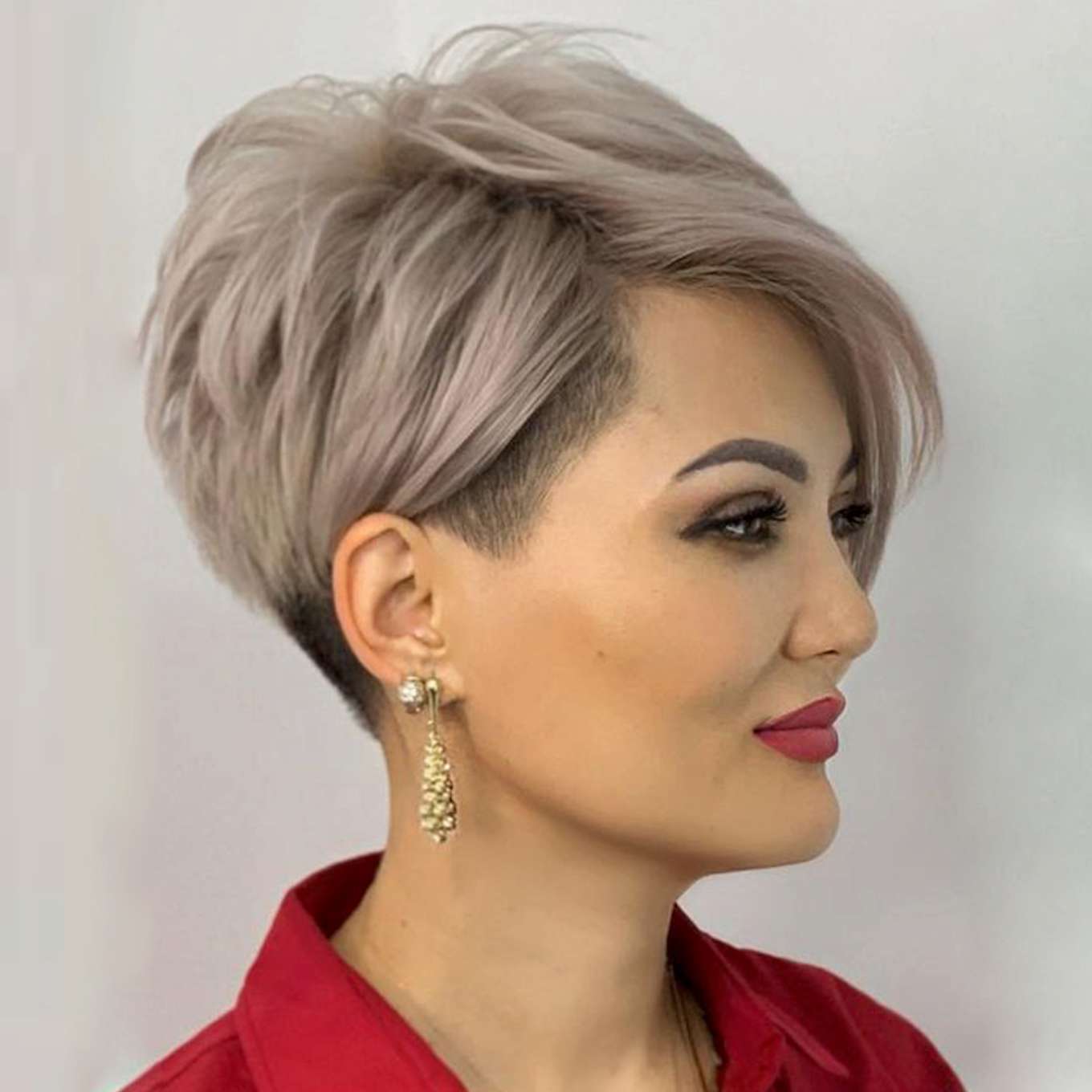 Alexandra Myers Short Hairstyles – 2