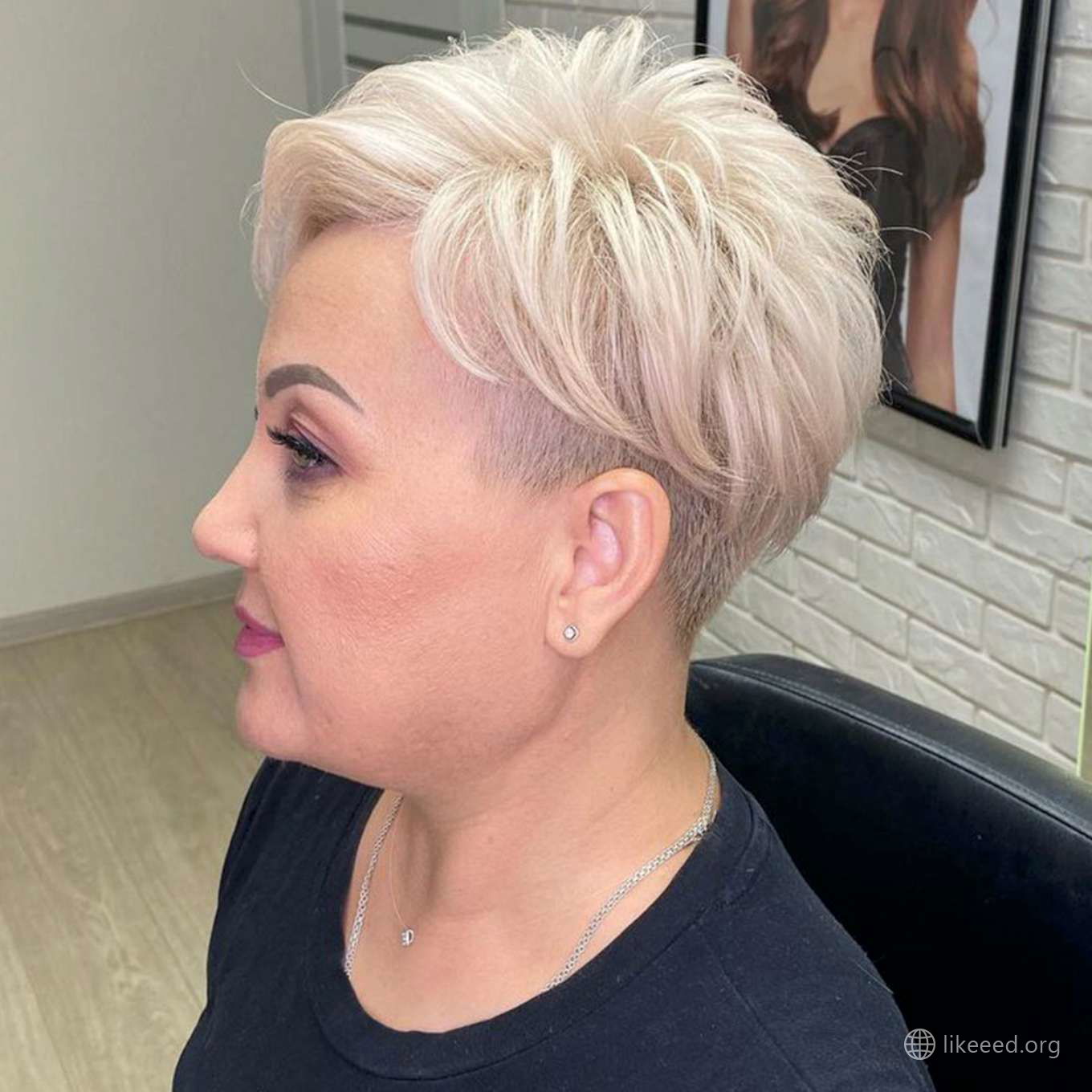 Jenny Cloov Short Hairstyles – 2